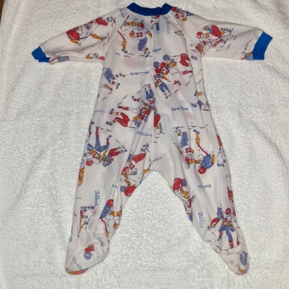 5/$20. Summer/lightweight baby boy's sleeper - Picture 2 of 2